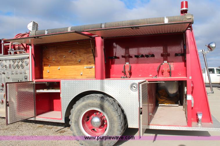 image for item I5974 1987 GMC pumper fire truck