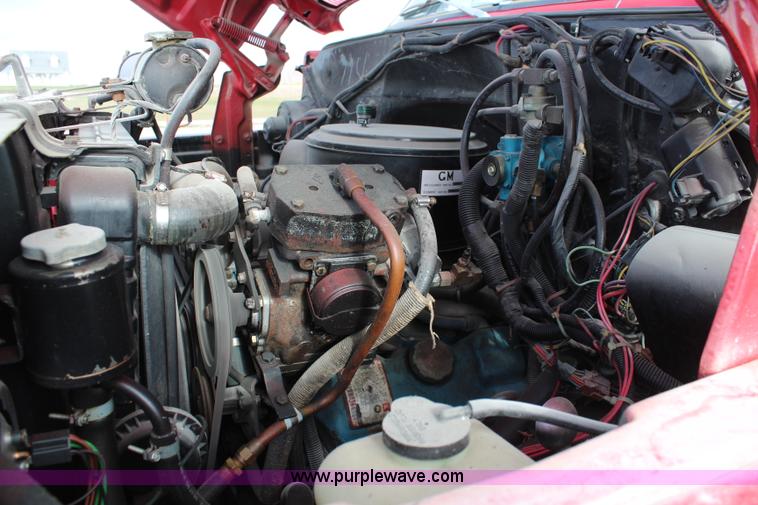 image for item I5974 1987 GMC pumper fire truck