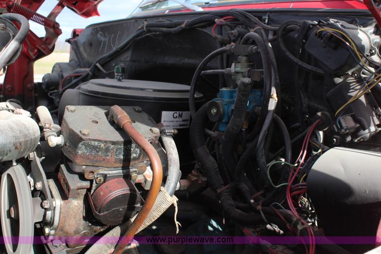 image for item I5974 1987 GMC pumper fire truck