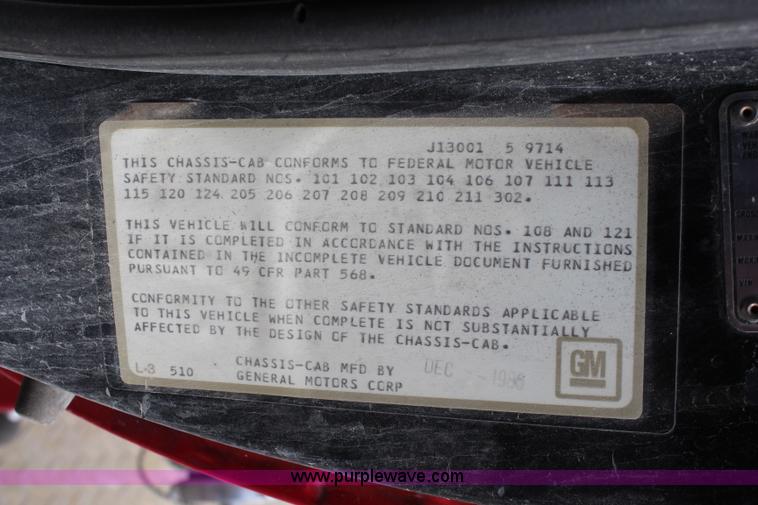 image for item I5974 1987 GMC pumper fire truck