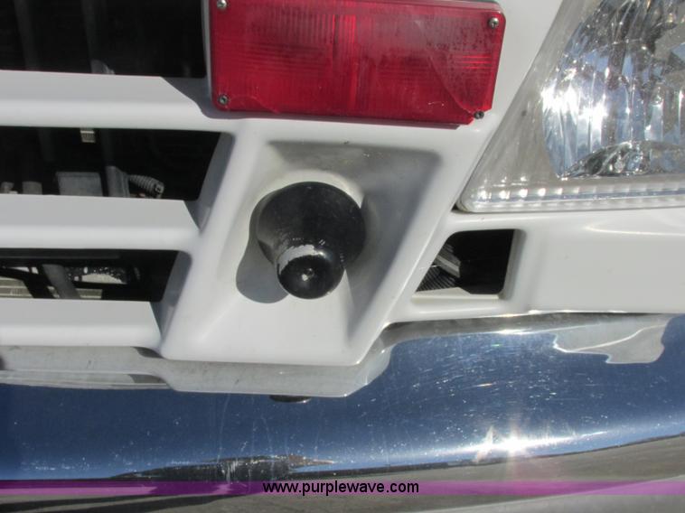 image for item J2383 2001 Ford 801 ambulance