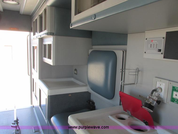 image for item J2383 2001 Ford 801 ambulance