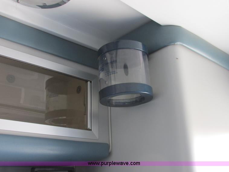 image for item J2383 2001 Ford 801 ambulance