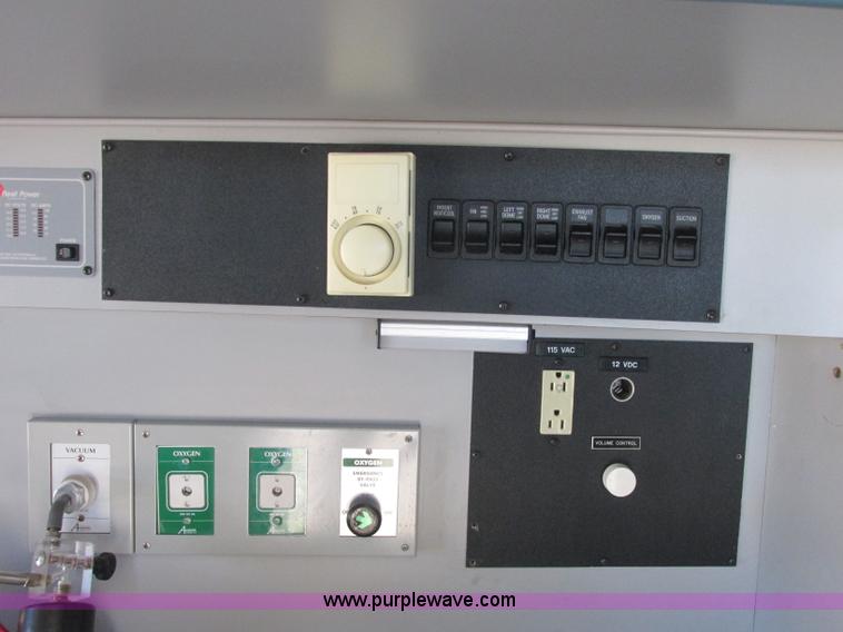 image for item J2383 2001 Ford 801 ambulance