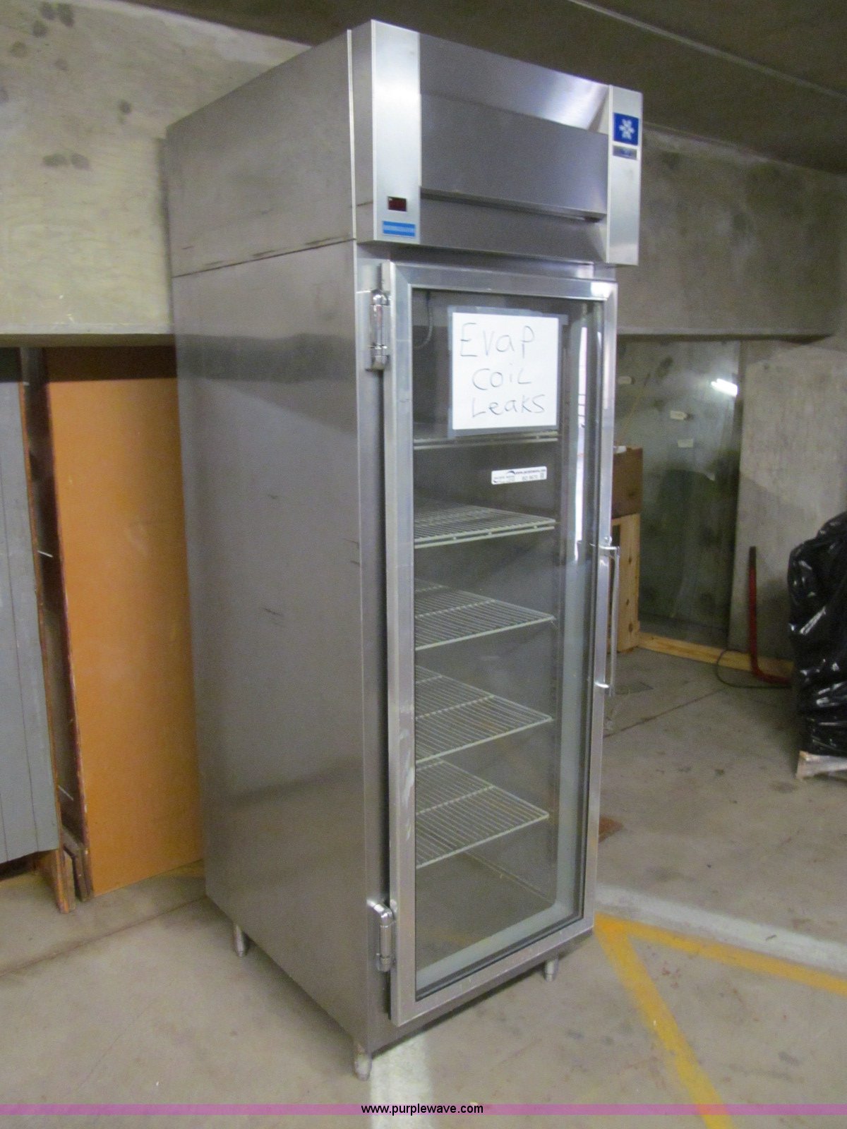 McCall refrigerator/freezer in Wichita, KS Item BD9670 sold Purple Wave