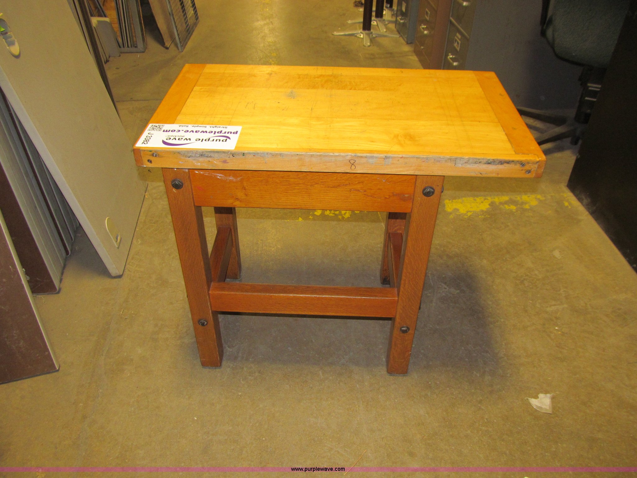 Wood table in Des Moines, IA Item J3382 sold Purple Wave