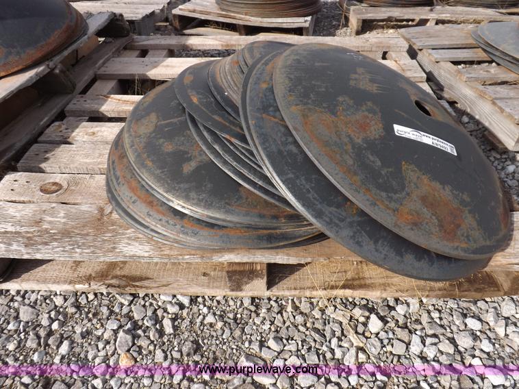 image for item AW9493 (32) replacement disks