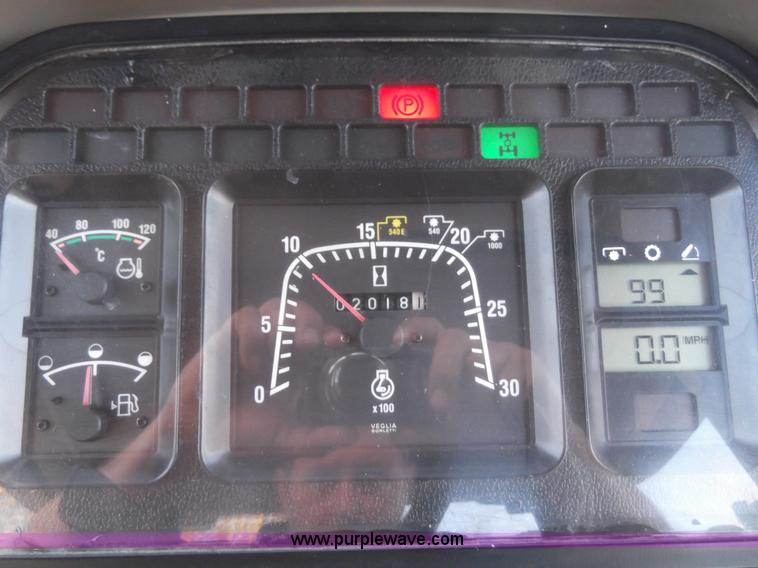 image for item D1282 2004 Case IH MXM120 MFWD tractor