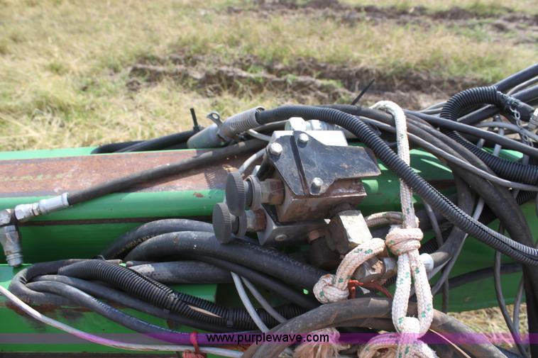 image for item F3371 1995 John Deere 7200 Conservation Max Emerge planter