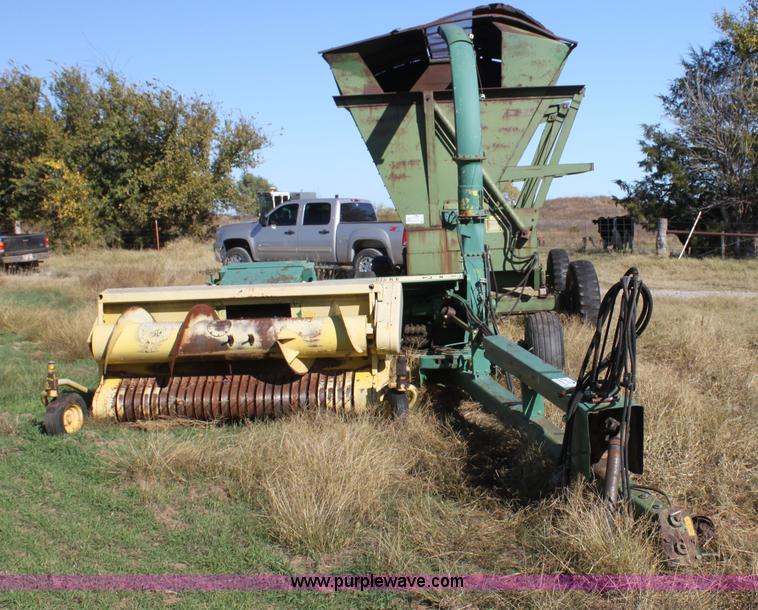 image for item F3375 John Deere forage harvester