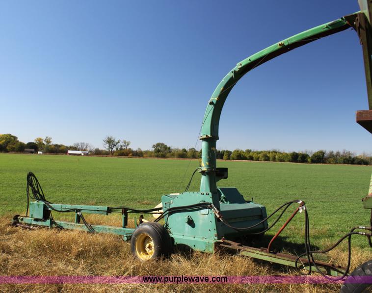 image for item F3375 John Deere forage harvester