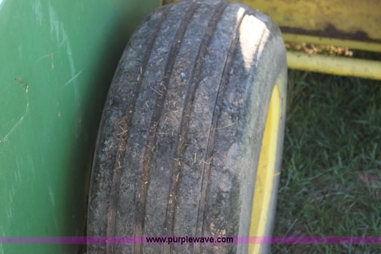 image for item F3375 John Deere forage harvester