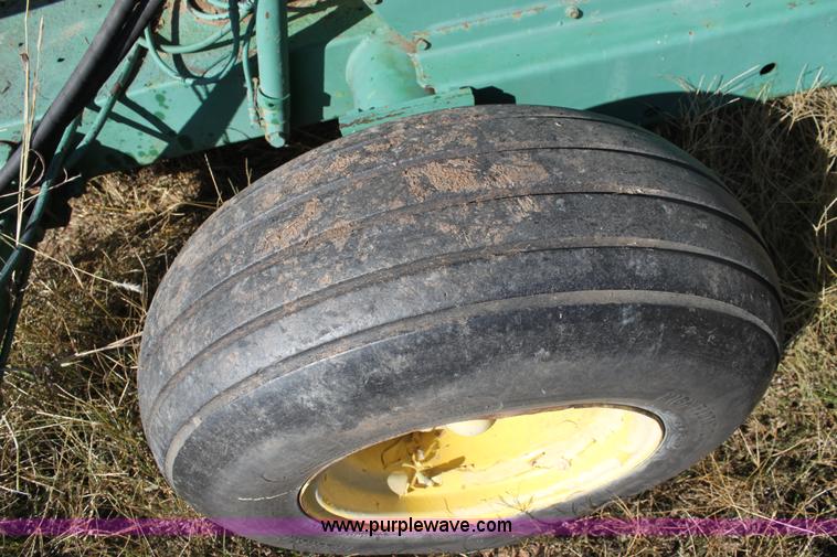 image for item F3375 John Deere forage harvester