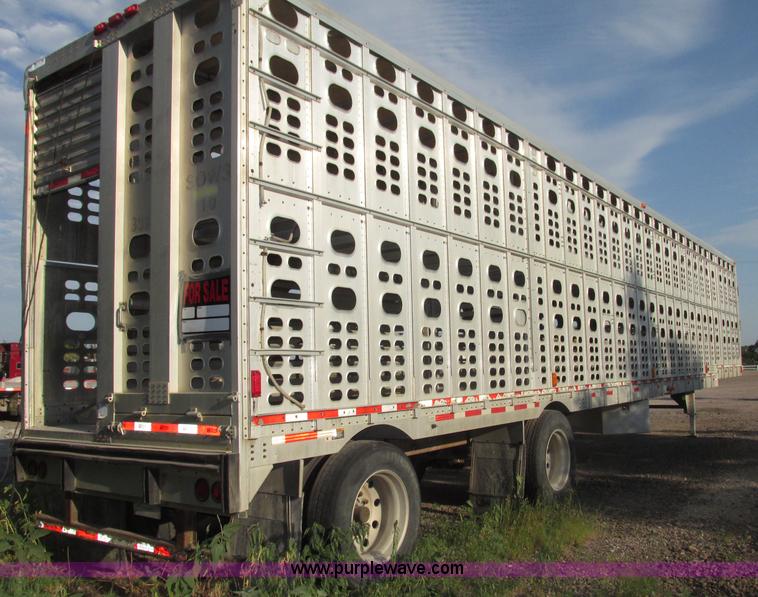 image for item F7463 2000 Wilson Stock Master 53' spread axle livestock trailer