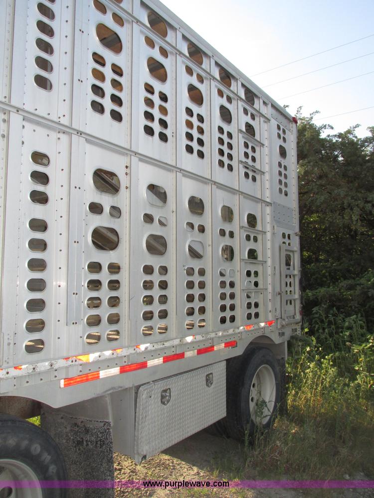 image for item F7463 2000 Wilson Stock Master 53' spread axle livestock trailer