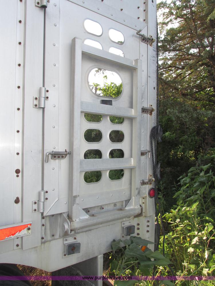 image for item F7463 2000 Wilson Stock Master 53' spread axle livestock trailer