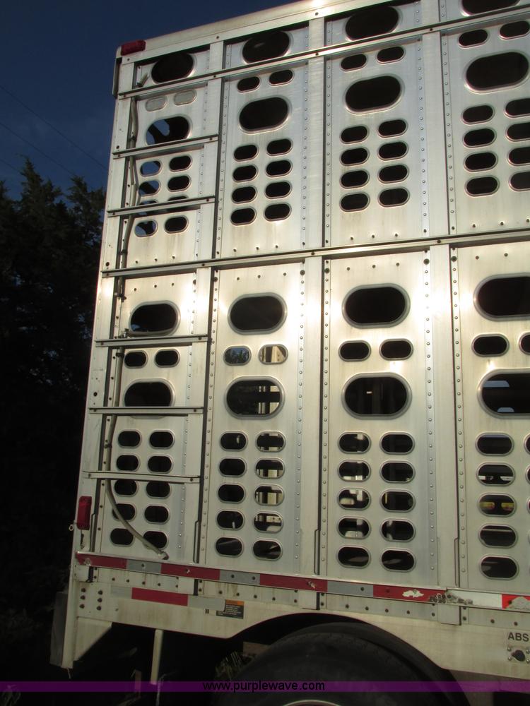 image for item F7463 2000 Wilson Stock Master 53' spread axle livestock trailer