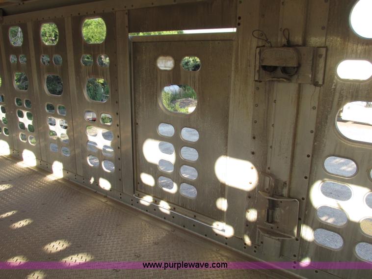 image for item F7463 2000 Wilson Stock Master 53' spread axle livestock trailer