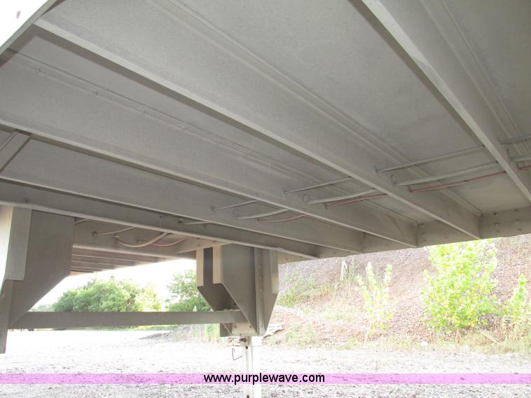 image for item F7463 2000 Wilson Stock Master 53' spread axle livestock trailer