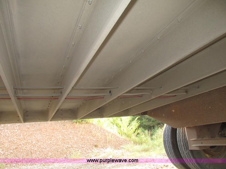 image for item F7463 2000 Wilson Stock Master 53' spread axle livestock trailer