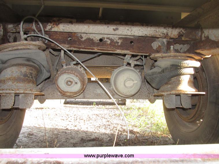 image for item F7463 2000 Wilson Stock Master 53' spread axle livestock trailer