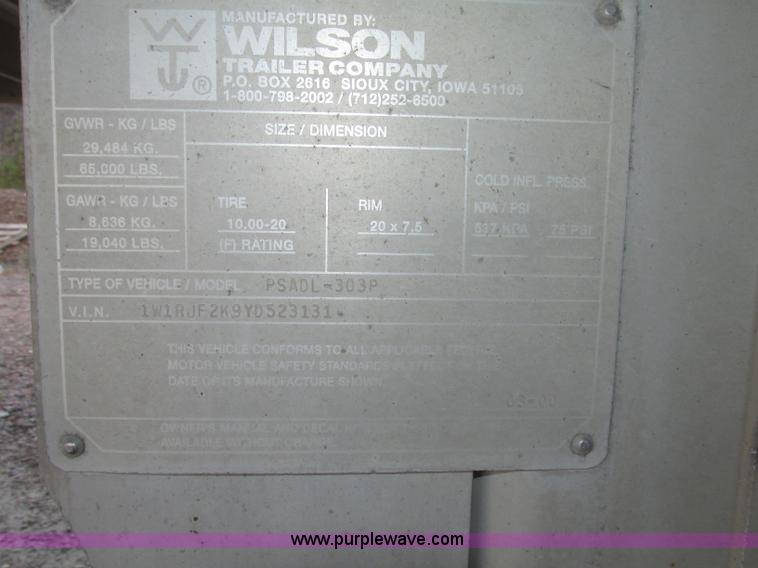 image for item F7463 2000 Wilson Stock Master 53' spread axle livestock trailer