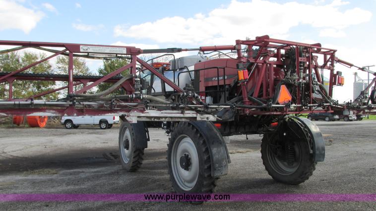 image for item G9082 2005 Case IH SPX4410 Patriot self-propelled sprayer