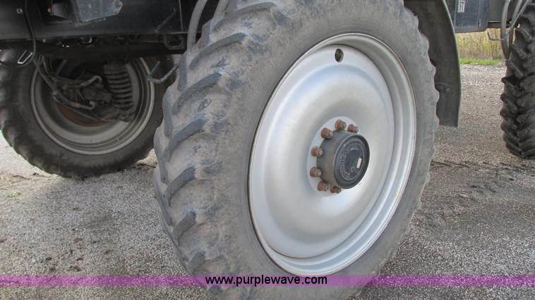 image for item G9082 2005 Case IH SPX4410 Patriot self-propelled sprayer