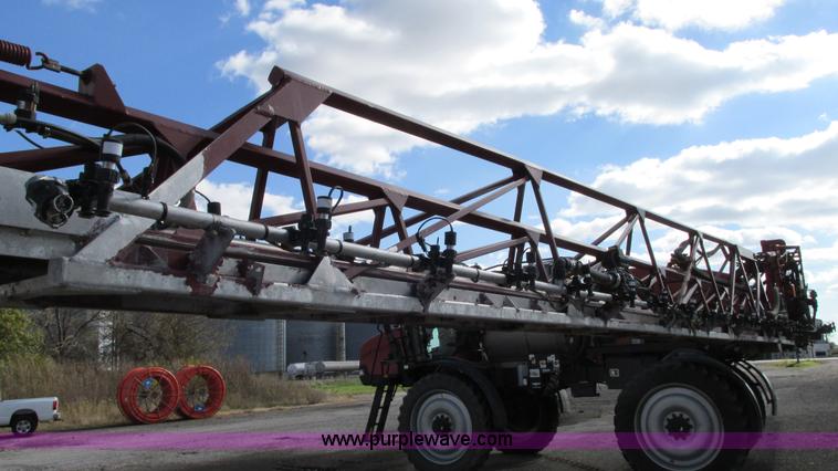 image for item G9082 2005 Case IH SPX4410 Patriot self-propelled sprayer
