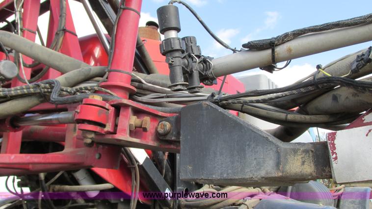 image for item G9082 2005 Case IH SPX4410 Patriot self-propelled sprayer