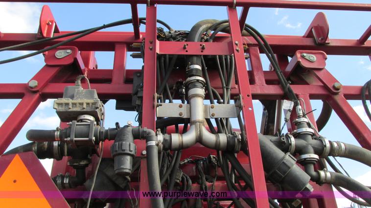 image for item G9082 2005 Case IH SPX4410 Patriot self-propelled sprayer