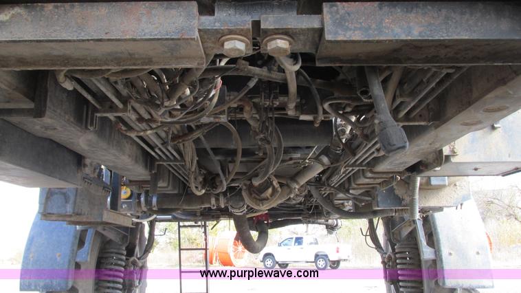 image for item G9082 2005 Case IH SPX4410 Patriot self-propelled sprayer