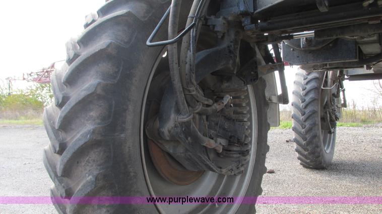 image for item G9082 2005 Case IH SPX4410 Patriot self-propelled sprayer