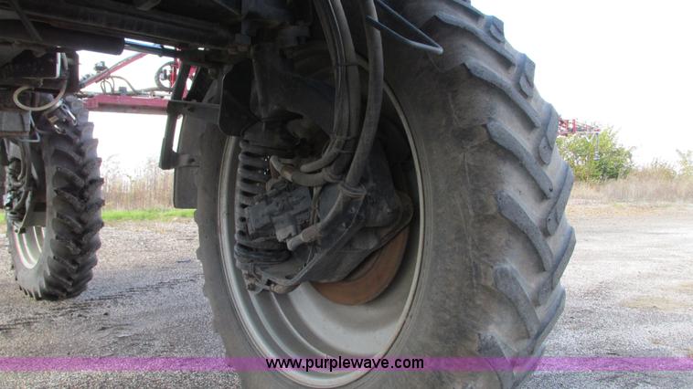 image for item G9082 2005 Case IH SPX4410 Patriot self-propelled sprayer