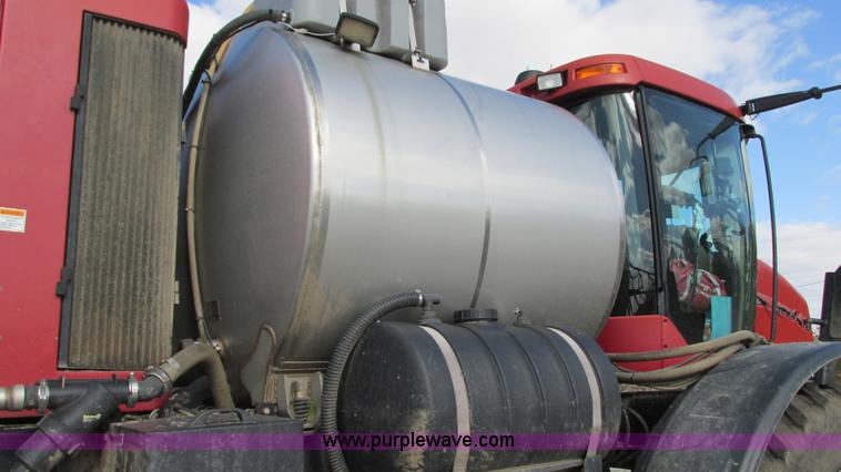 image for item G9082 2005 Case IH SPX4410 Patriot self-propelled sprayer