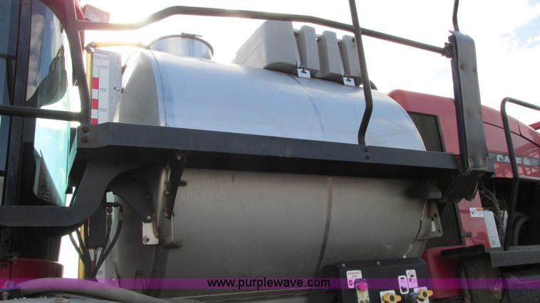 image for item G9082 2005 Case IH SPX4410 Patriot self-propelled sprayer