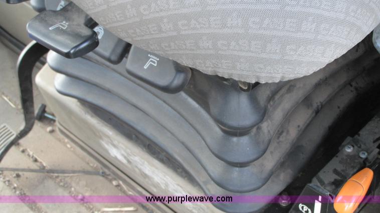 image for item G9082 2005 Case IH SPX4410 Patriot self-propelled sprayer