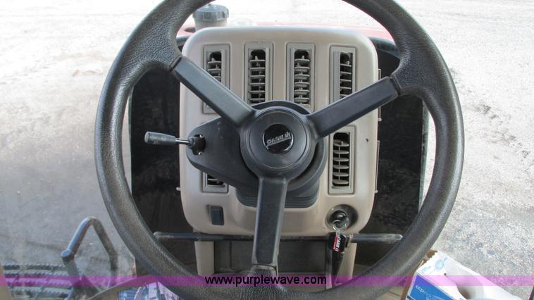 image for item G9082 2005 Case IH SPX4410 Patriot self-propelled sprayer