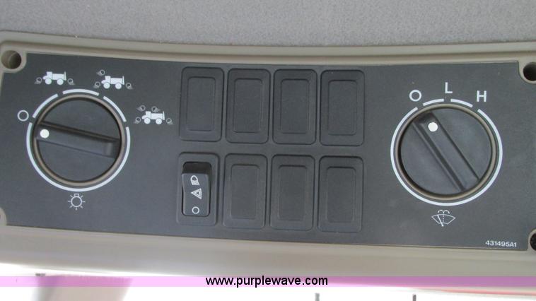 image for item G9082 2005 Case IH SPX4410 Patriot self-propelled sprayer