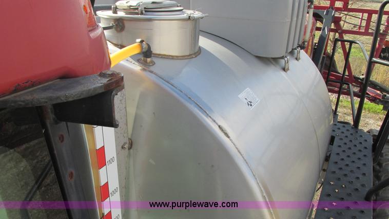 image for item G9082 2005 Case IH SPX4410 Patriot self-propelled sprayer