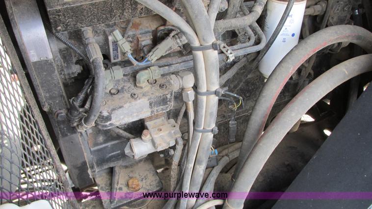 image for item G9082 2005 Case IH SPX4410 Patriot self-propelled sprayer