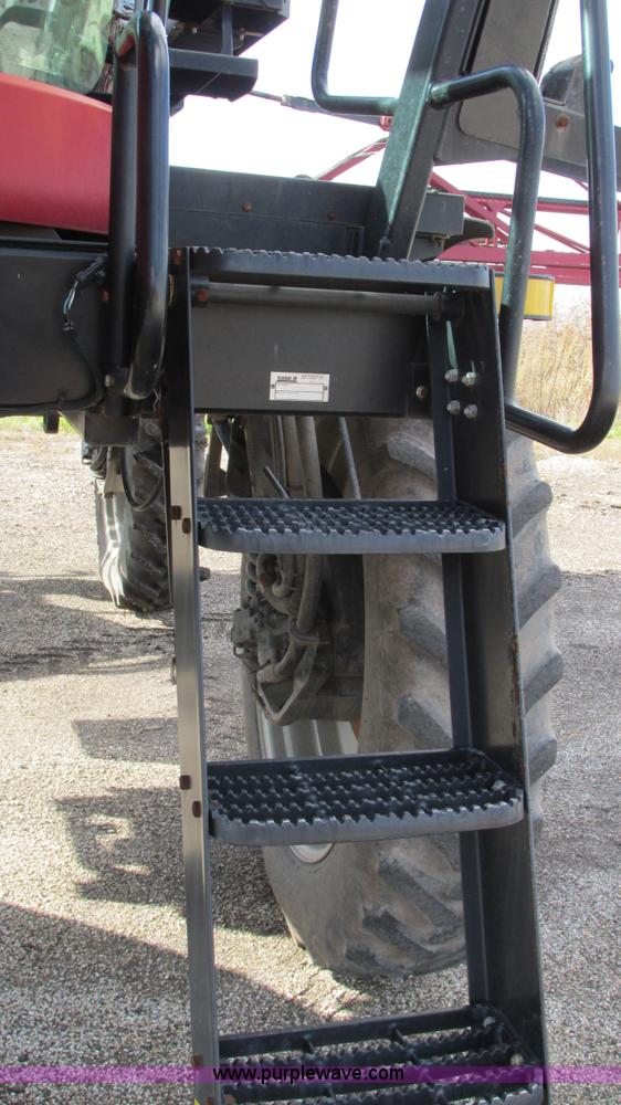 image for item G9082 2005 Case IH SPX4410 Patriot self-propelled sprayer