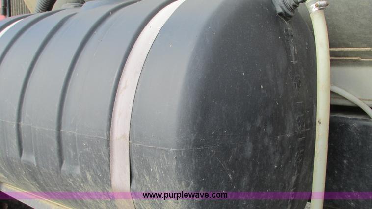 image for item G9082 2005 Case IH SPX4410 Patriot self-propelled sprayer