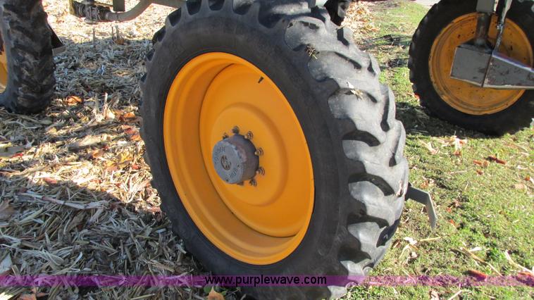 image for item G9083 2010 Hagie DTS-8 self-propelled sprayer with trailer