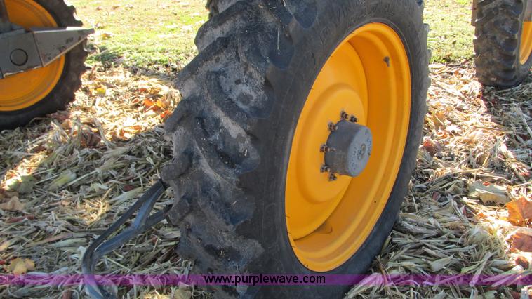 image for item G9083 2010 Hagie DTS-8 self-propelled sprayer with trailer