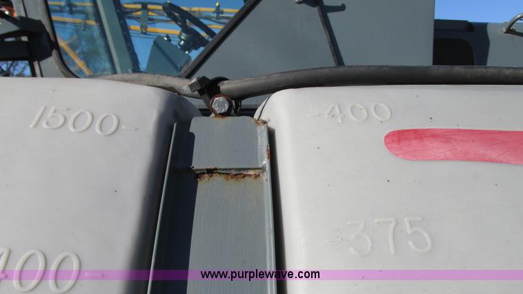 image for item G9083 2010 Hagie DTS-8 self-propelled sprayer with trailer