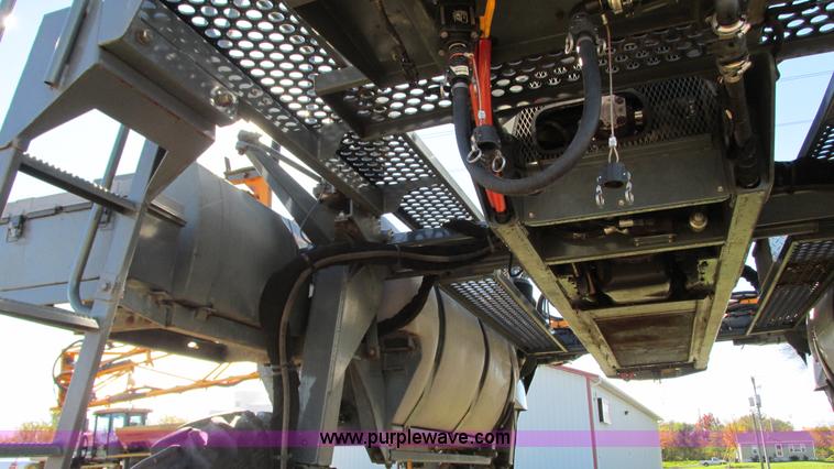 image for item G9083 2010 Hagie DTS-8 self-propelled sprayer with trailer