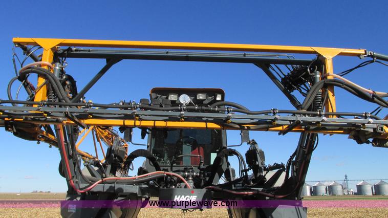 image for item G9083 2010 Hagie DTS-8 self-propelled sprayer with trailer