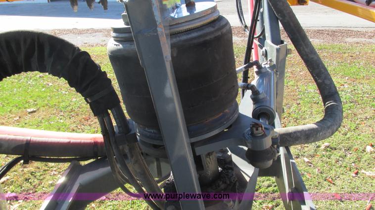 image for item G9083 2010 Hagie DTS-8 self-propelled sprayer with trailer