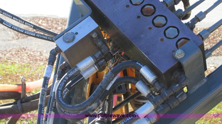 image for item G9083 2010 Hagie DTS-8 self-propelled sprayer with trailer